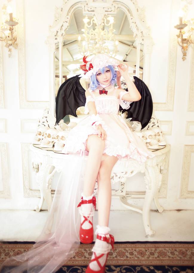 Cosplay福利/东方Project蕾米莉亚·斯卡雷特 御姐美腿cosplay福利