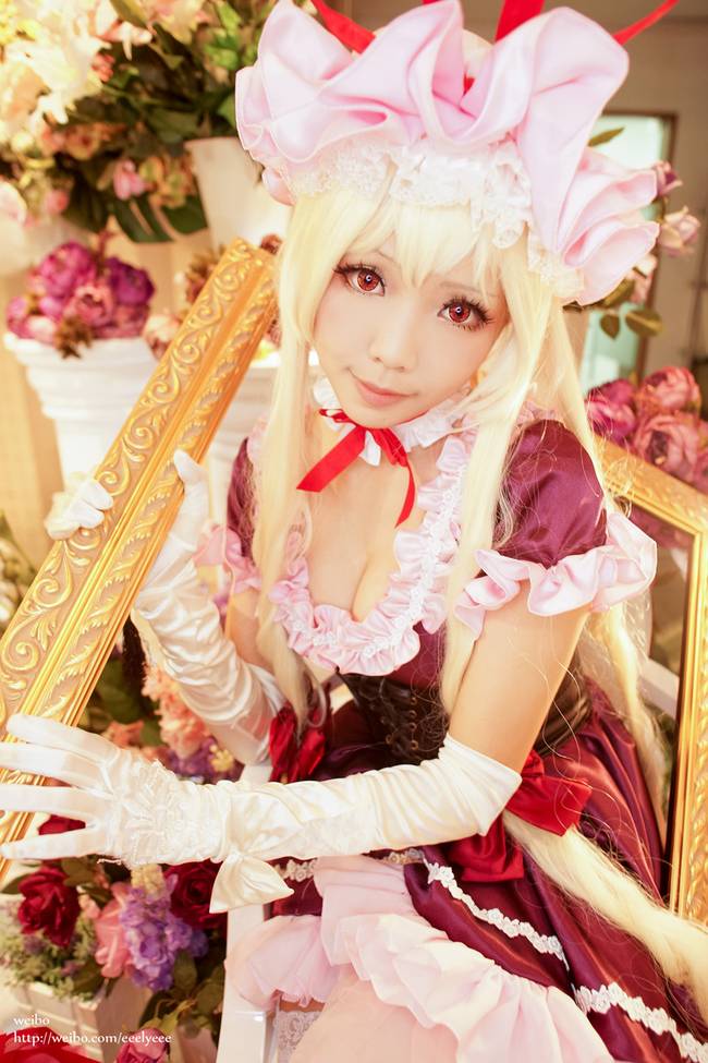 Cosplay福利/东方Project八云紫 萝莉巨乳白丝吊带过膝袜