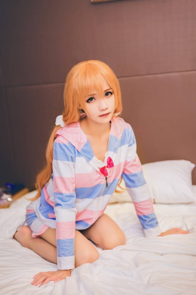 Cosplay福利/卡哇伊睡衣少女 刀剑神域 亚丝娜COSPLAY美图欣赏 cn:绘里绘气的巧克力_