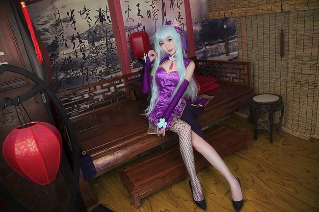 Cosplay福利/《妖艳的旗袍少女》琥珀虚颜COSPLAY美图欣赏 cn:轩辕浅