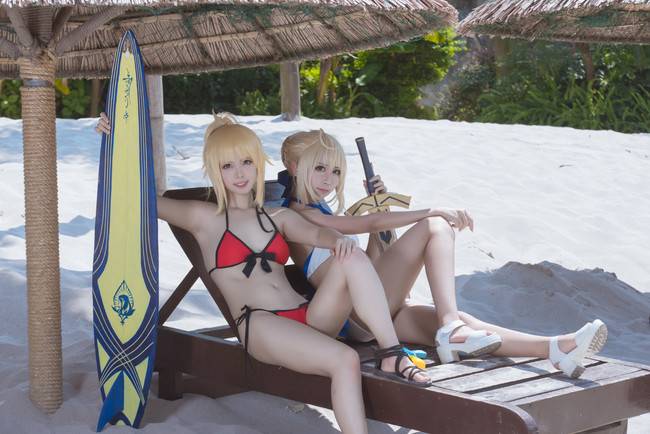 Cosplay福利/莫德雷德 阿尔托利亚·潘德拉贡 cosplay两个泳装小姐姐