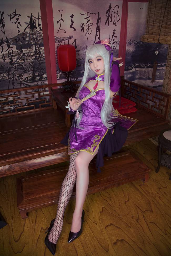 Cosplay福利/《妖艳的旗袍少女》琥珀虚颜COSPLAY 渔网袜美腿 cn:轩辕浅