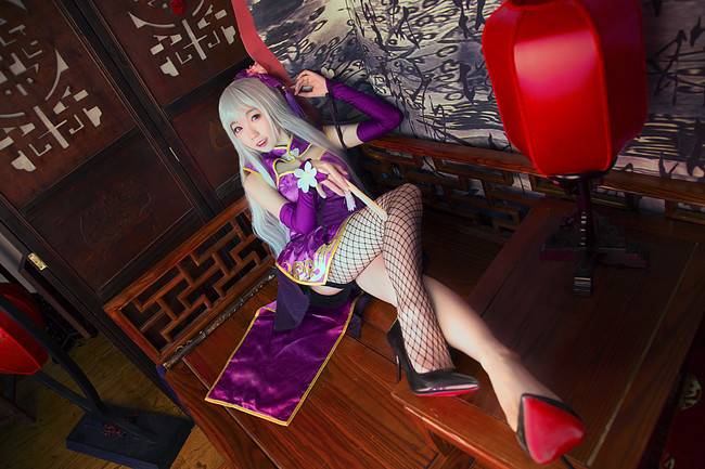 Cosplay福利/《妖艳的旗袍少女》琥珀虚颜COSPLAY 渔网袜美腿 cn:轩辕浅