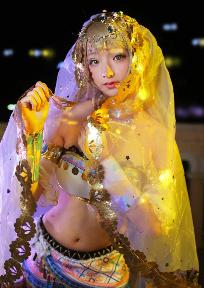 Cosplay福利/Love Live!南小鸟 火辣美女裸足 性感御姐女王