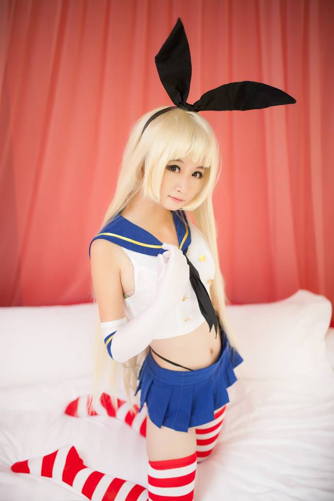 Cosplay福利/舰队Collection岛风 兔女郎 粉白条纹过膝袜美腿