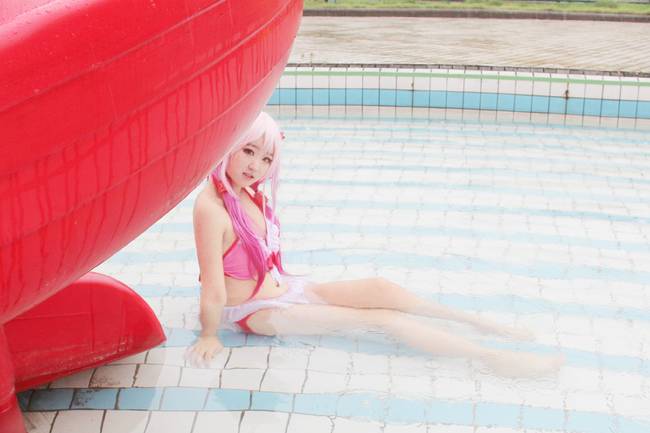 Cosplay福利/罪恶王冠楪祈 泳装写真美腿裸足