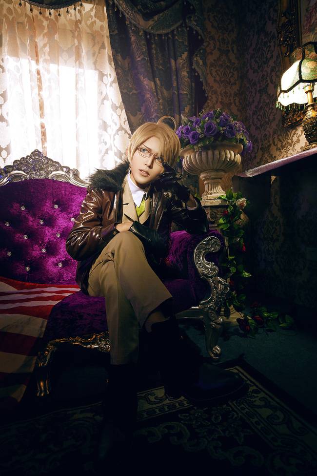 Cosplay福利/黑塔利亚 阿尔弗雷德·F·琼斯巨乳长腿cos福利