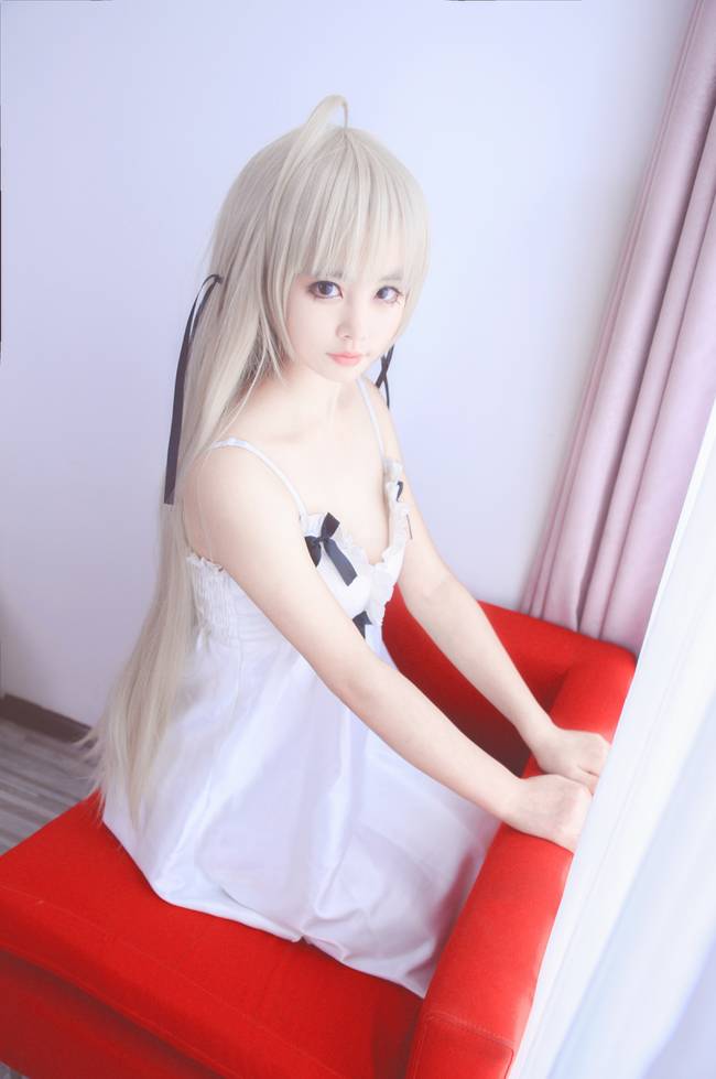 Cosplay福利/【腿控福利】缘之空 春日野穹睡衣裸足cos福利