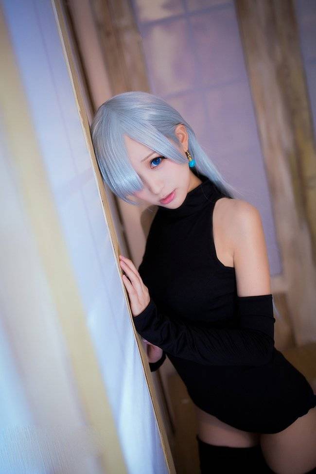 Cosplay福利/萝莉控伊丽莎白黑丝美腿诱惑美少女私房cos福利