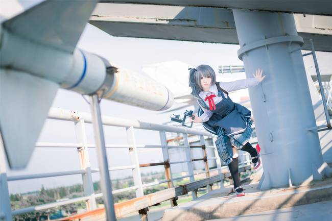 Cosplay福利/舰队Collection霞萝莉黑丝cos福利图片