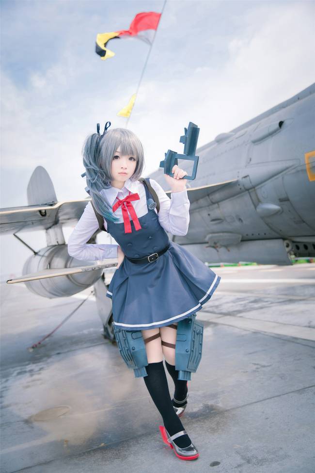 Cosplay福利/舰队Collection霞萝莉黑丝cos福利图片