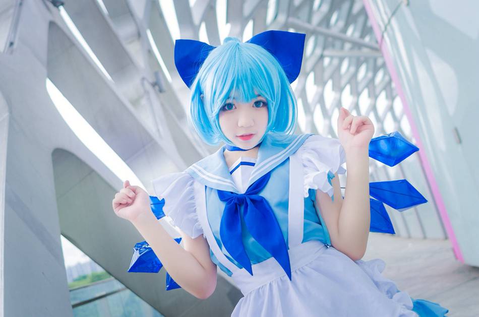 Cosplay福利/《罪恶王冠》楪祈白丝Cosplay图集