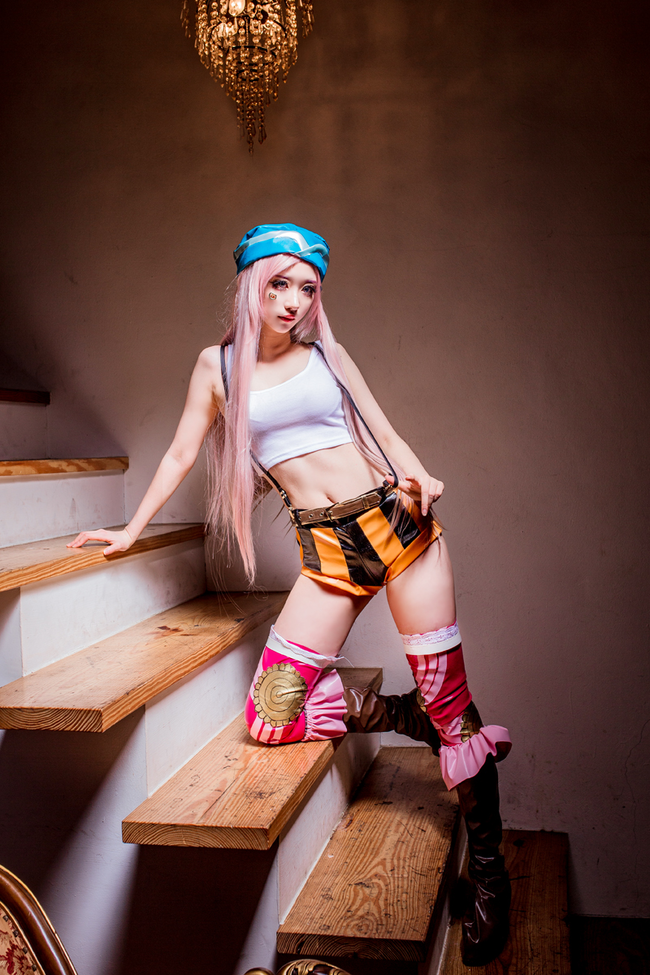 Cosplay福利/海贼王 乔艾莉·波妮性感cos福利