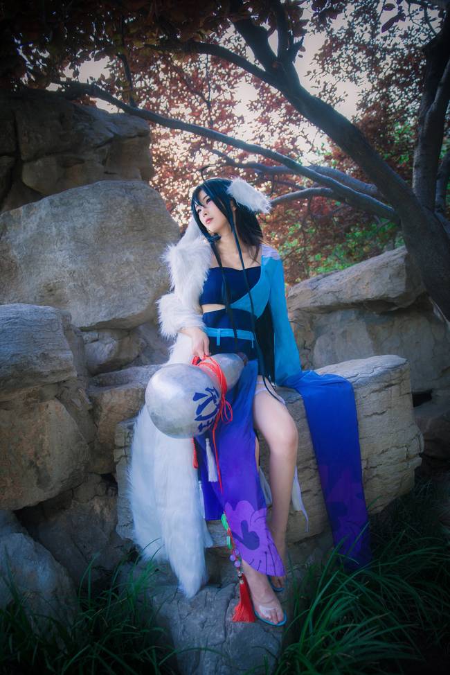 Cosplay福利/动漫《狐妖小红娘》涂山雅雅长腿cos福利图片