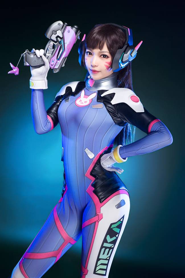 Cosplay福利/守望先锋紧身胶衣D.Va cos图片,性感COS全身图集