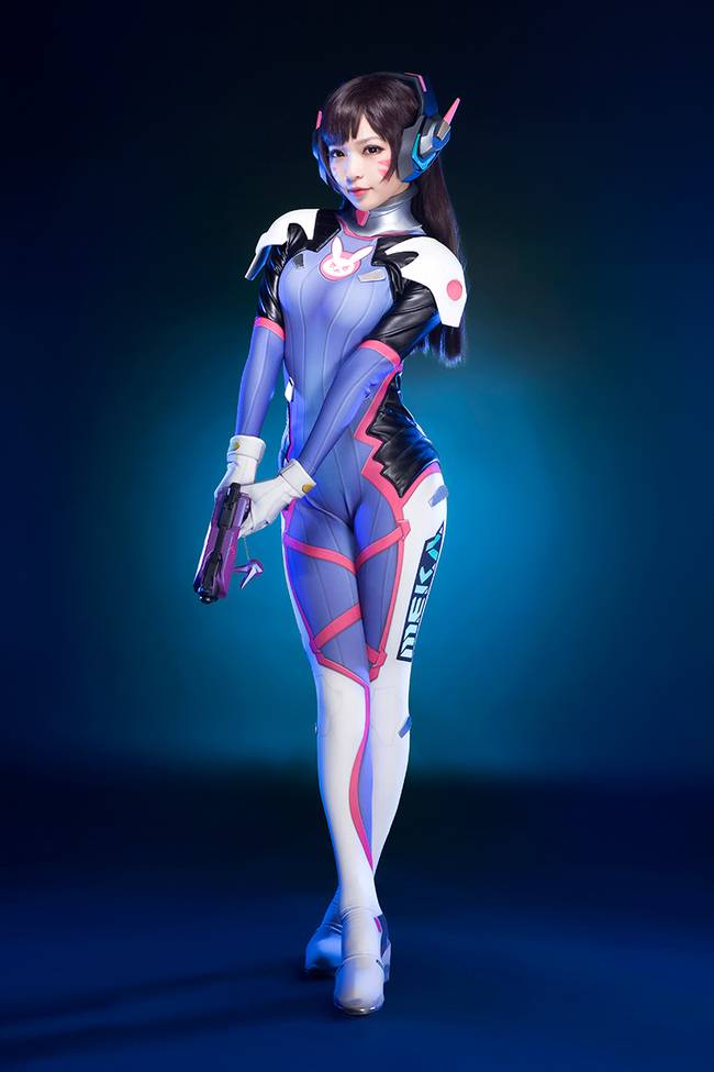 Cosplay福利/守望先锋紧身胶衣D.Va cos图片,性感COS全身图集