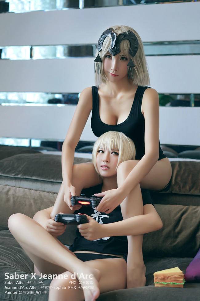 Cosplay福利/Fate/Grand Order 性感 阿尔托利亚X贞德COSPLAY