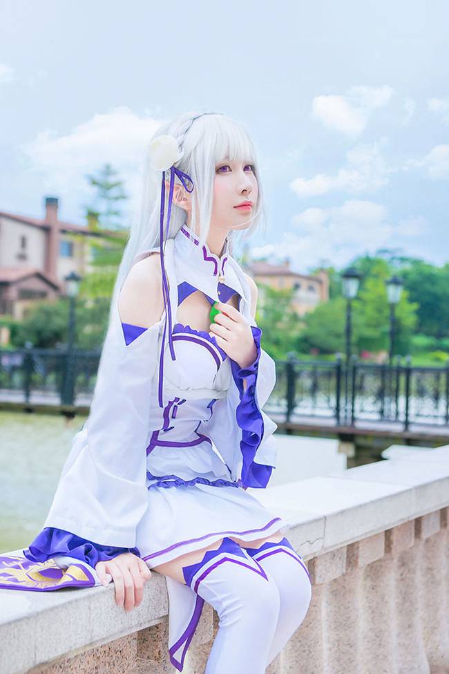 Cosplay福利/《Re从零开始的异世界生活》艾米莉娅cos图片分享
