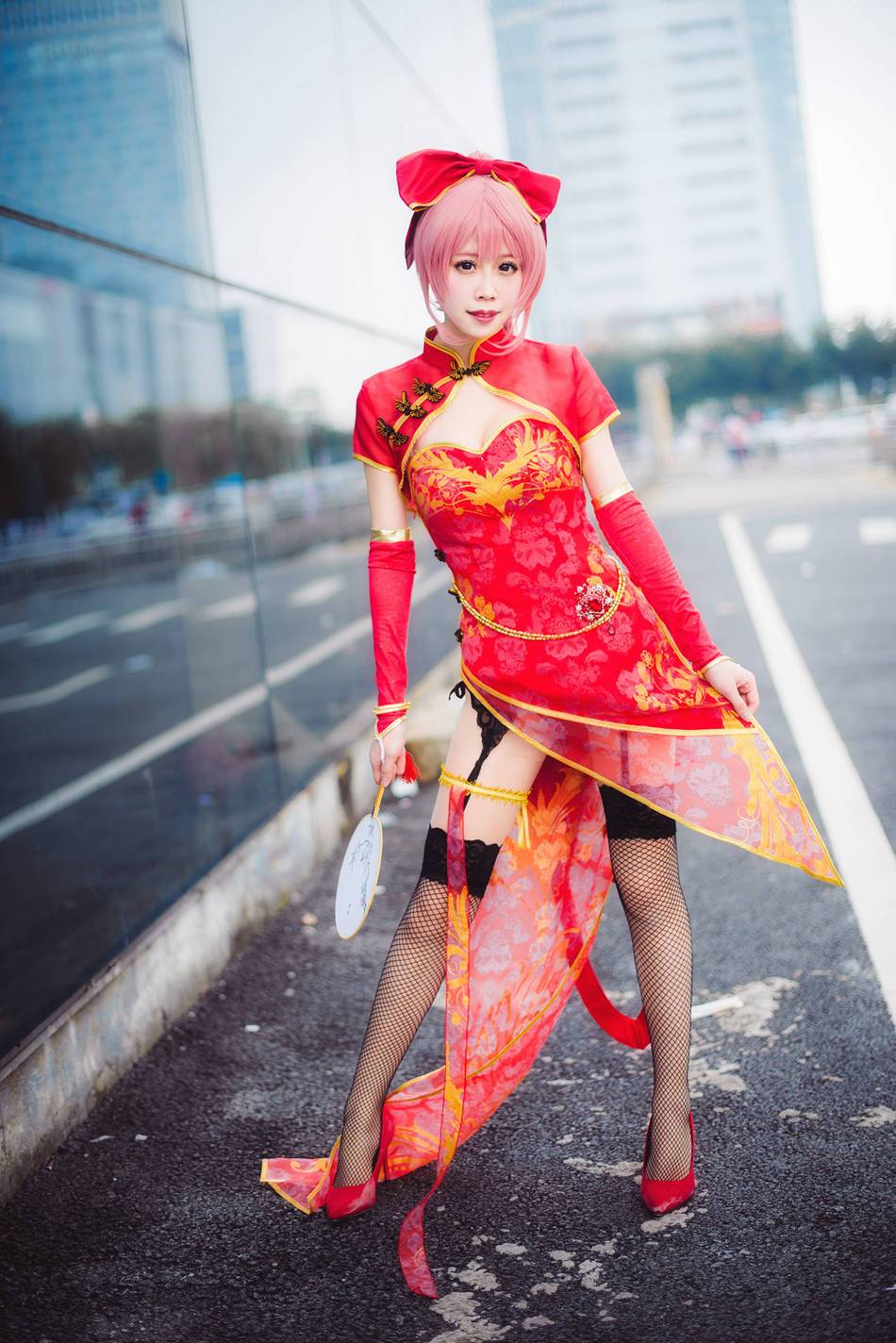 Cosplay福利/巡音Luka金丝雀白腿黑丝COS