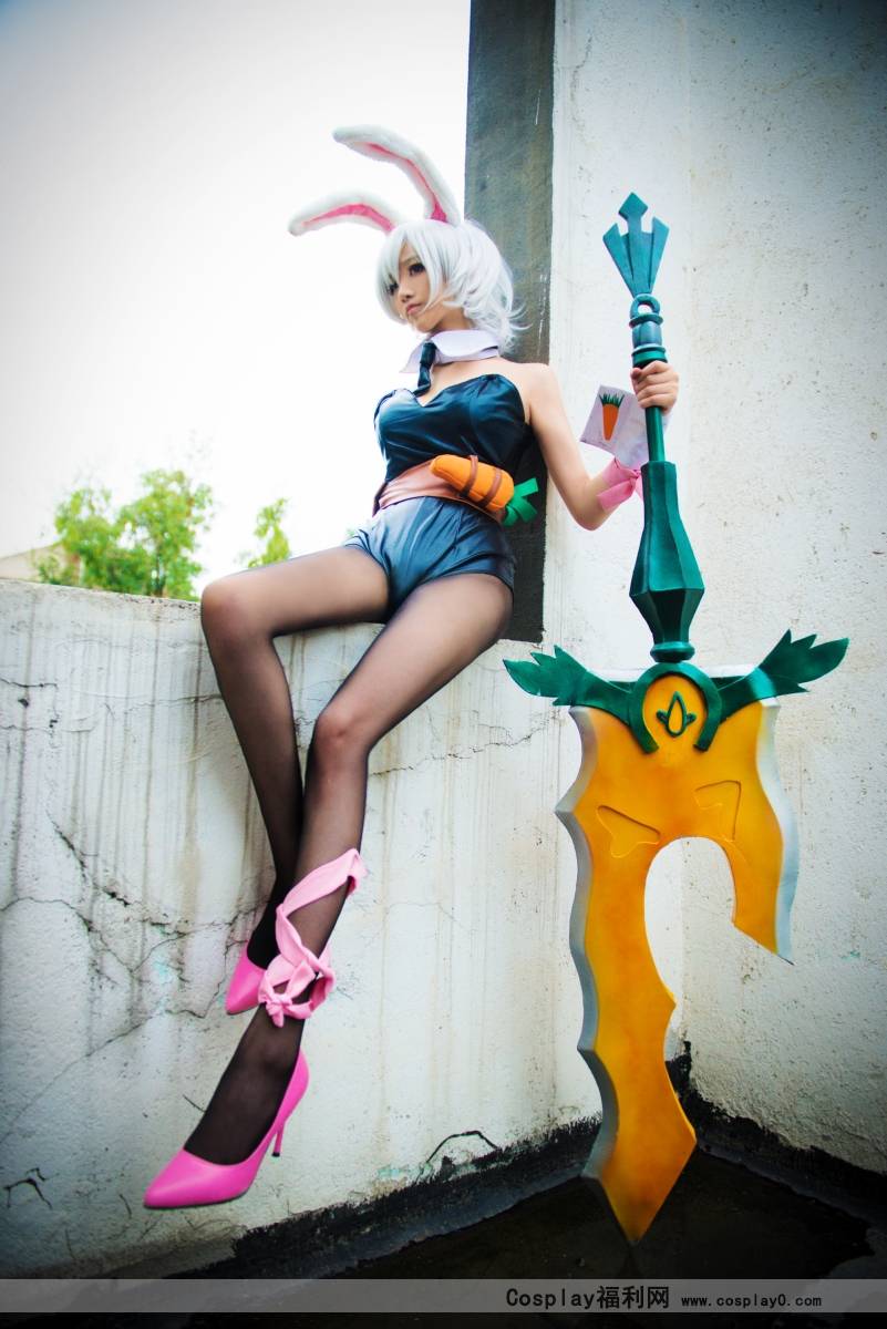 Cosplay福利/美女coser啾小妍英雄联盟锐雯兔女郎cosplay腿控福利