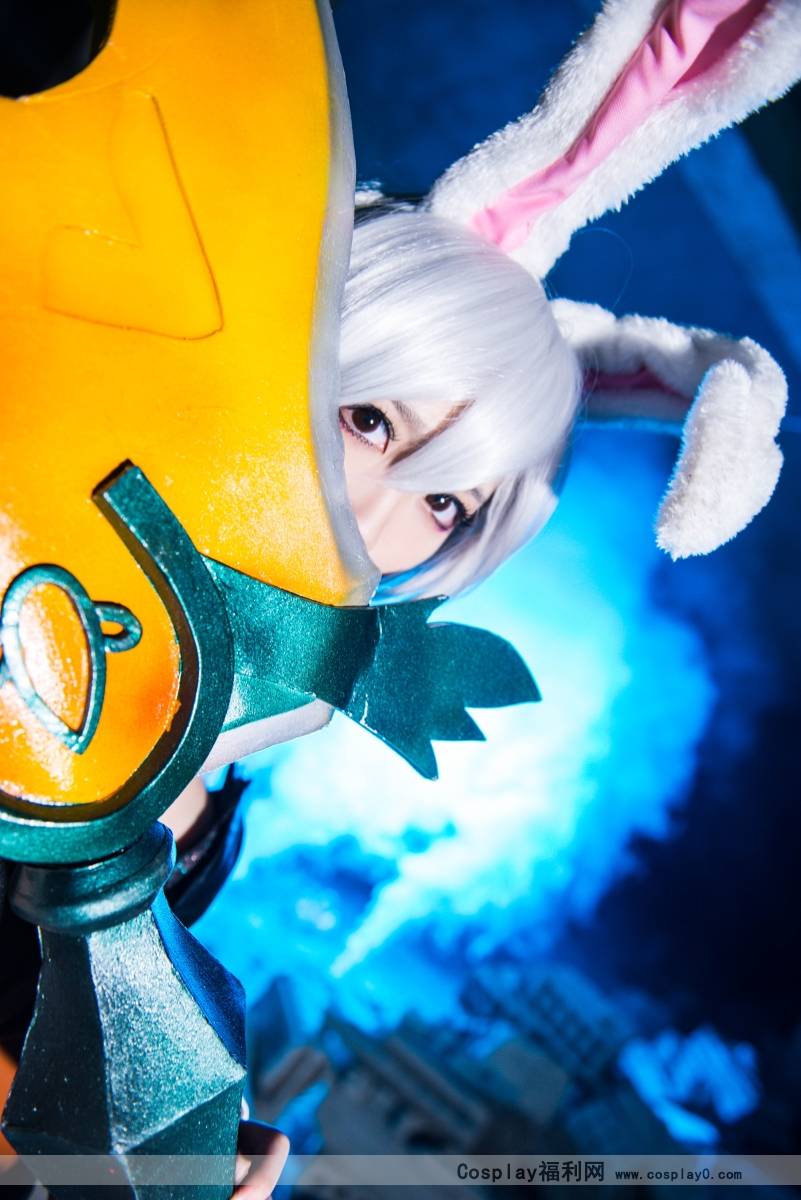 Cosplay福利/美女coser啾小妍英雄联盟锐雯兔女郎cosplay腿控福利