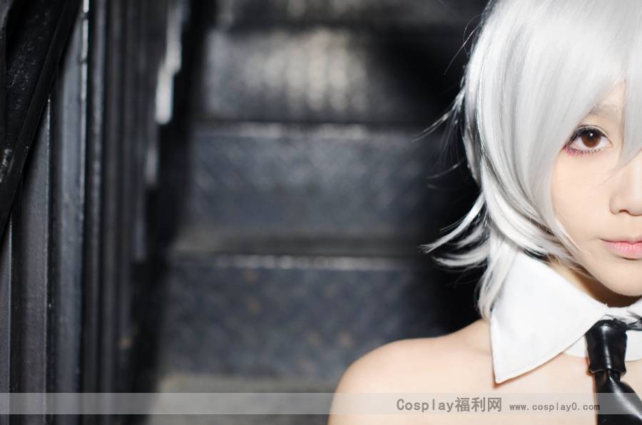 Cosplay福利/美女coser啾小妍英雄联盟锐雯兔女郎cosplay腿控福利