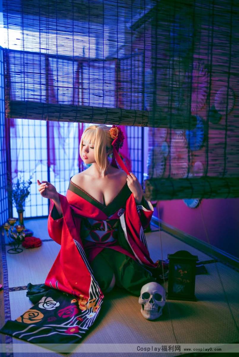 Cosplay福利/尼禄·克劳狄乌斯 御姐女神cosplay宅男福利