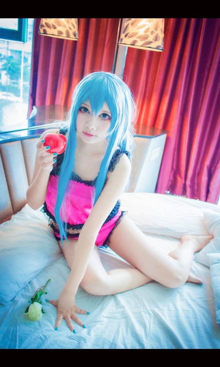 Cosplay福利/VOCALOID初音未来蕾丝内衣cosplay美女福利图片