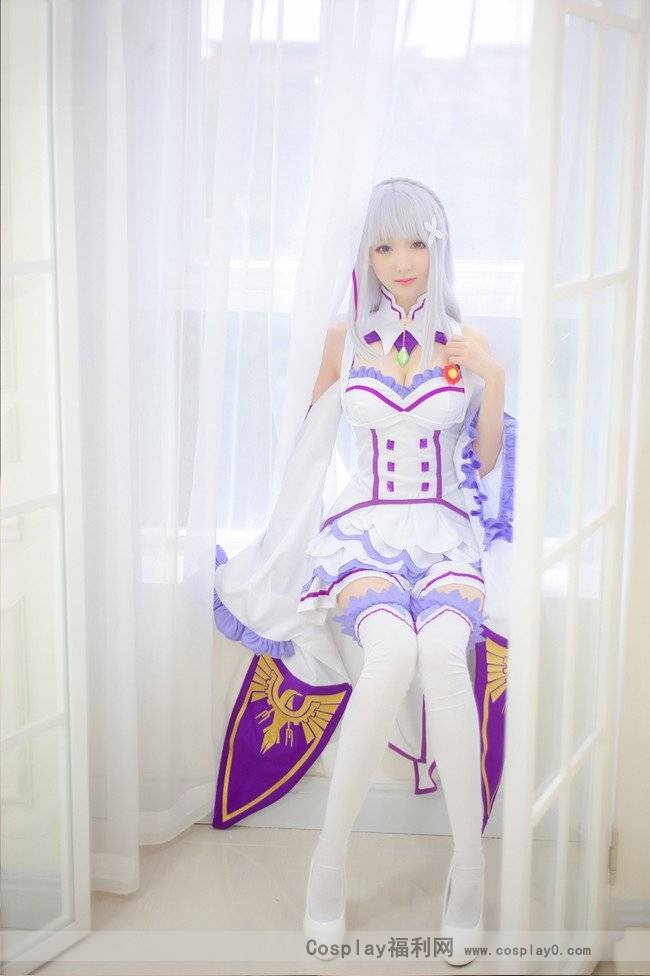 Cosplay福利/童颜巨乳萝莉艾米莉亚女仆装白丝诱惑cosplay宅男福利