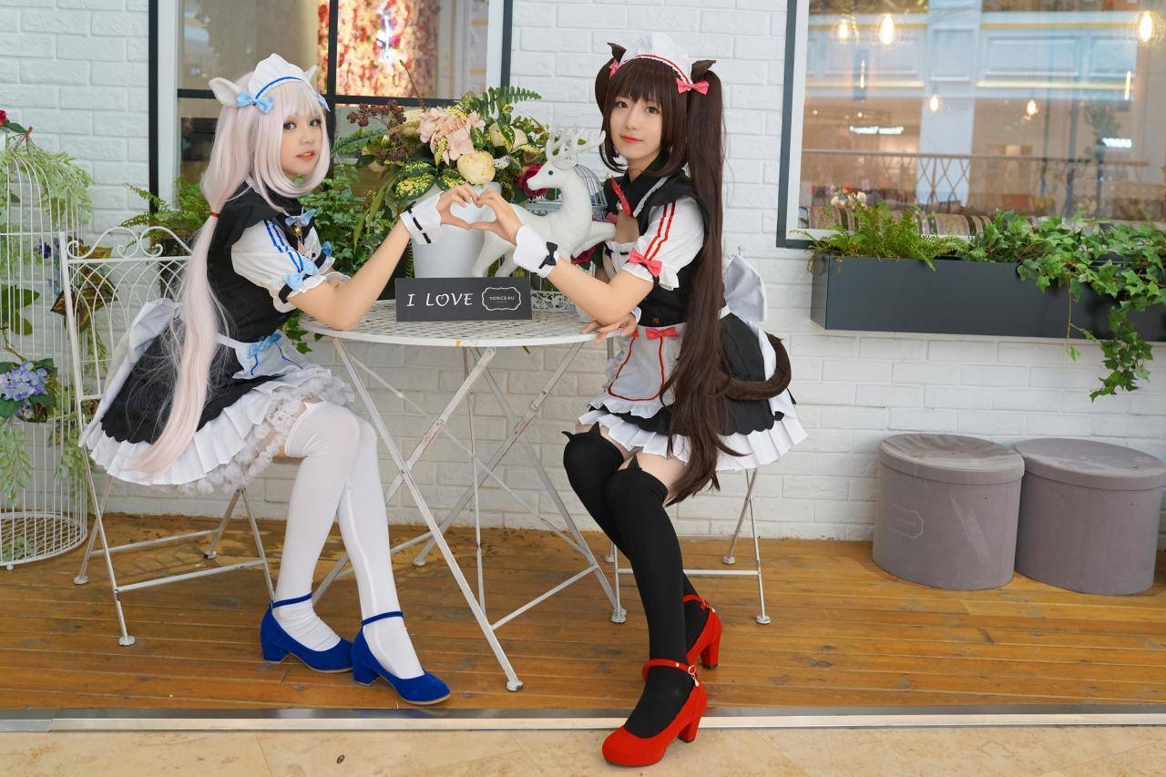 Cosplay福利/巧克力与香子兰 黑白丝绝对领域女仆装