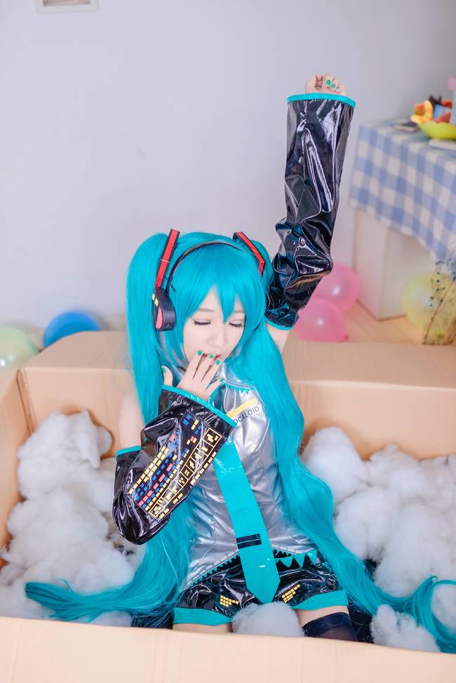 Cosplay福利/初音未来cosplay无下限图片 美女黑丝福利诱惑