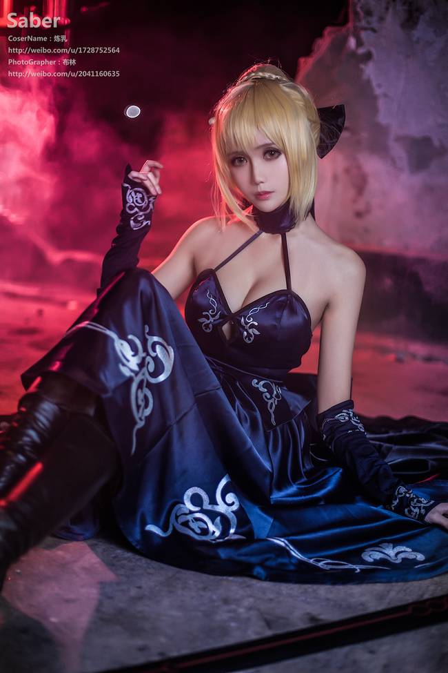 Cosplay福利/巨乳吾王 Fate/Stay Night Saber COSPLAY