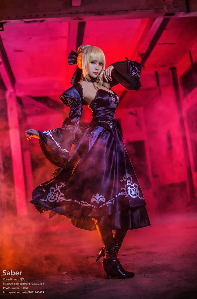 Cosplay福利/巨乳吾王 Fate/Stay Night Saber COSPLAY