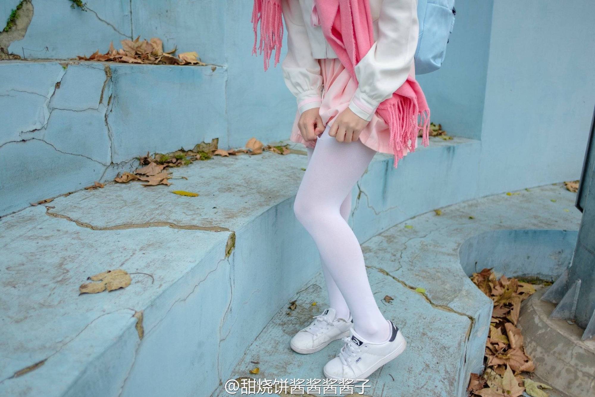 Cosplay福利/白丝也是正义！美腿