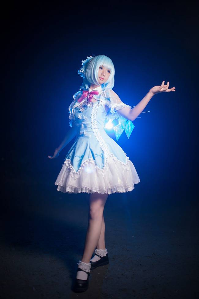 Cosplay福利/东方Project小巫女和蓝精灵COSPLAY