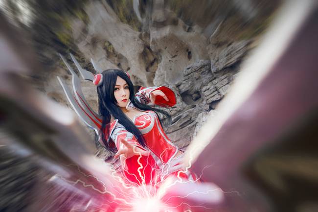 Cosplay福利/英气满满的美少女英雄联盟刀妹-刀锋意志cos