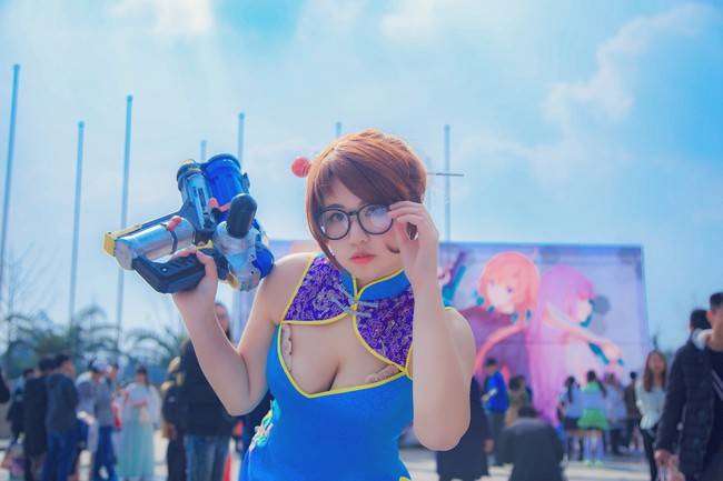Cosplay福利/爆乳旗袍少女 守望先锋周美灵旗袍ver COSPLAY cn:周美梨