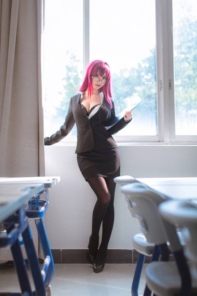 Cosplay福利/让你流鼻血的老师 人民教师斯卡哈COSPLAY