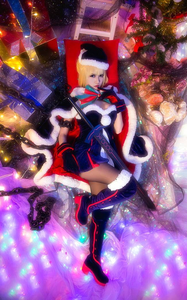 Cosplay福利/《爆乳黑丝圣诞少女》Fate/Grand Order 阿尔托莉雅・潘德拉贡COSPLAY美图欣赏 cn:鳗鱼霏儿