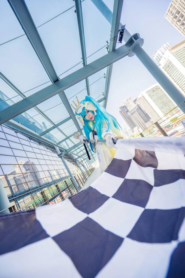 Cosplay福利/白丝绝对领域赛车女郎