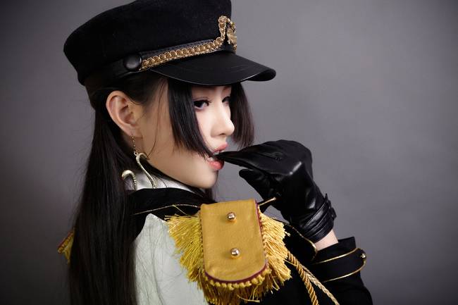 Cosplay福利/这小蛮腰，我服了！制服少女 海贼王COSPLAY 波雅·汉库克