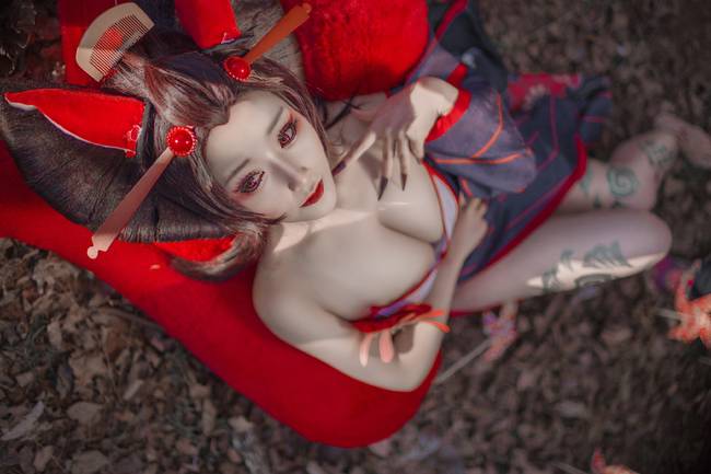Cosplay福利/《林间的爆乳小妖精》阴阳师手游三尾狐COSPLAY