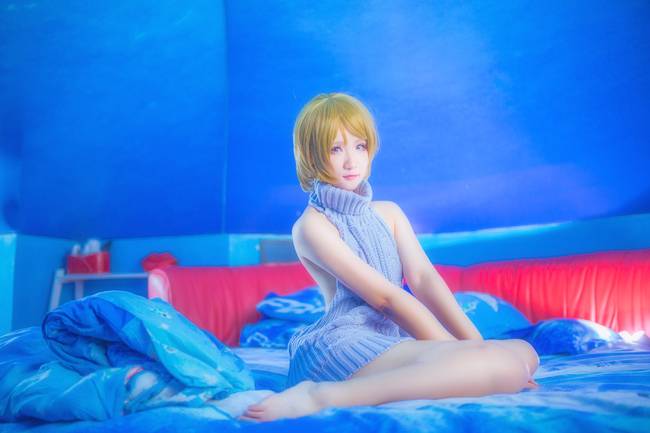 Cosplay福利/露背毛衣 LoveLive!小泉花阳COSPLAY