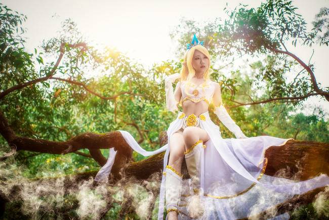 Cosplay福利/英雄联盟风暴之怒迦娜COSPLAY