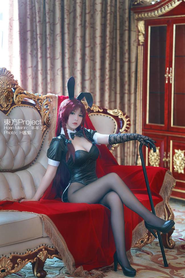 Cosplay福利/东方 两个黑丝兔女郎