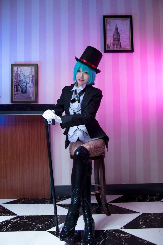 Cosplay福利/VOCALOID初音未来COSPLAY，你们爱的渔网袜