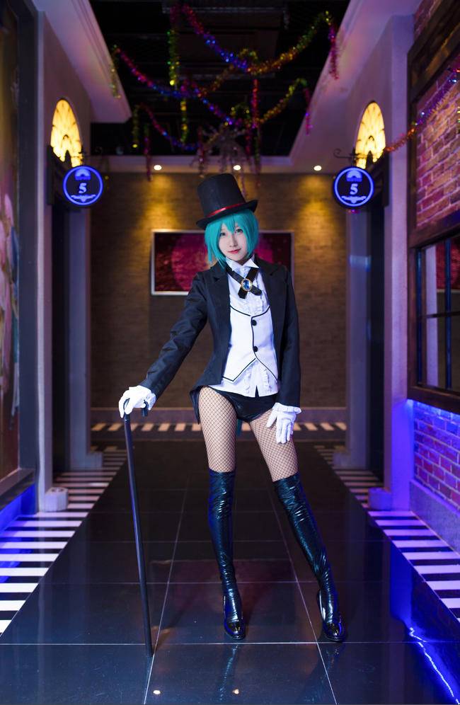 Cosplay福利/VOCALOID初音未来COSPLAY，你们爱的渔网袜