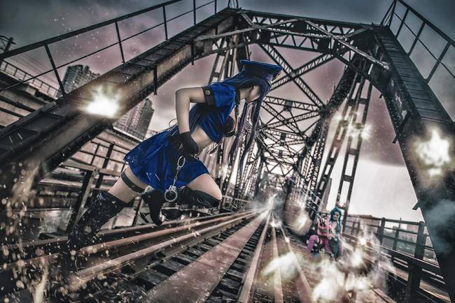 Cosplay福利/暴走萝莉金克斯 VS 皮城女警凯瑟琳 cosplay