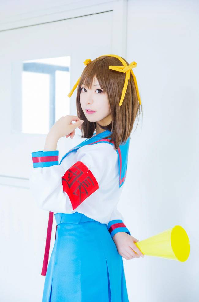 Cosplay福利/黑丝制服绝对领域少女 凉宫春日COSPLAY
