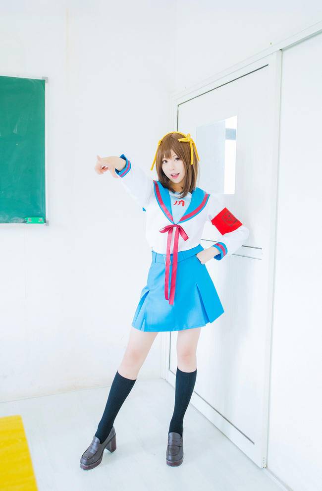 Cosplay福利/黑丝制服绝对领域少女 凉宫春日COSPLAY